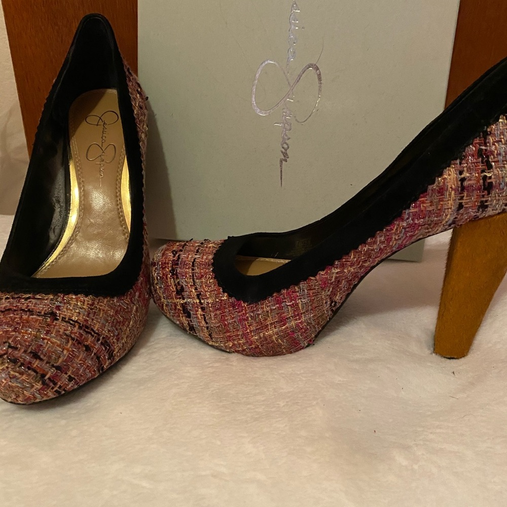 High heel shoes